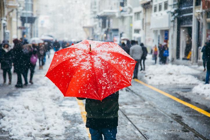 İstanbul’a kar ne zaman yağacak? Meteoroloji uzmanından kar ve ısı adası uyarısı!